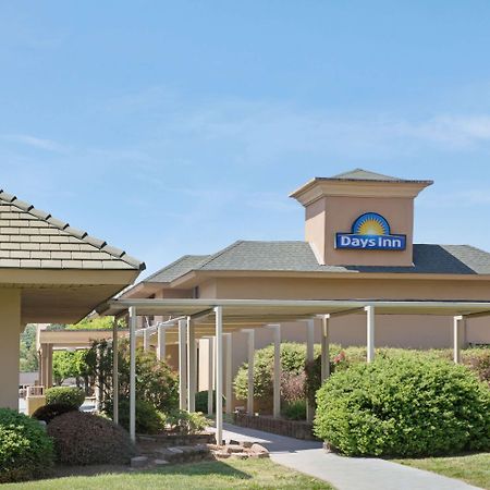 Days Inn By Wyndham Charlotte/Woodlawn Near Carowinds Esterno foto
