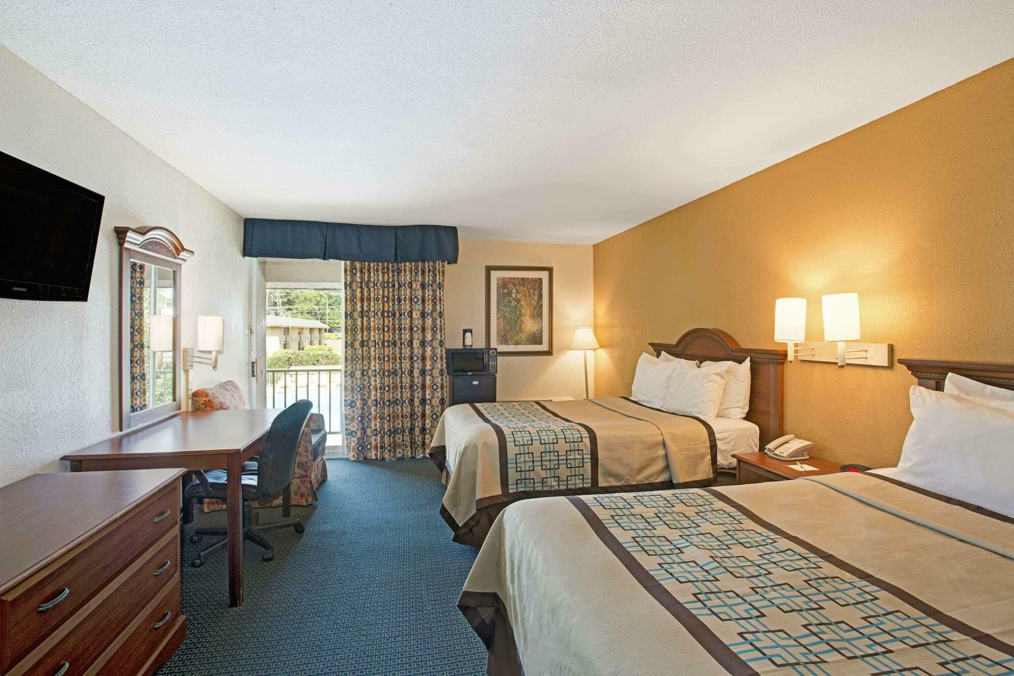 Days Inn By Wyndham Charlotte/Woodlawn Near Carowinds Esterno foto